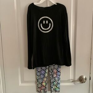 NWT Dori Creations Leggings and Top Smiley